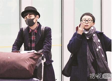 主持人何炅老婆照片,揭秘明星家庭幸福瞬间